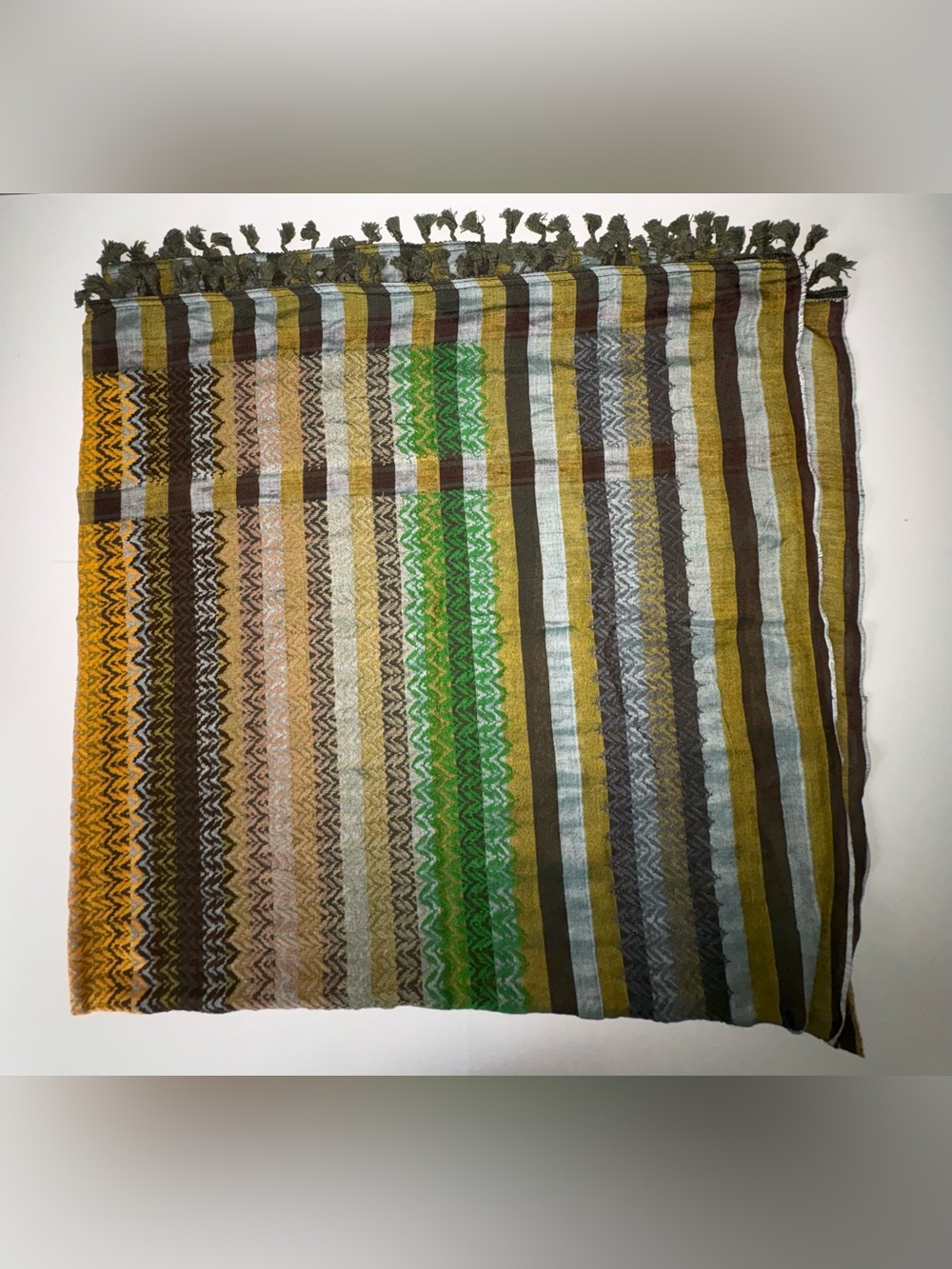 Hirbawi Palestinian Kufiya Scarf Tassel Keffiyeh Made in Palestine